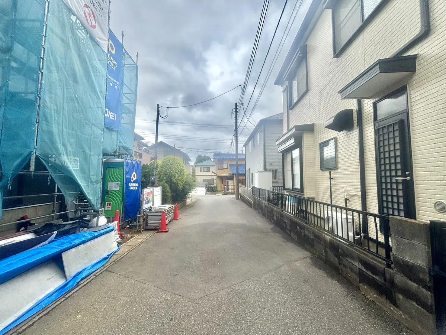 前面道路含む現地写真(6/21撮影)