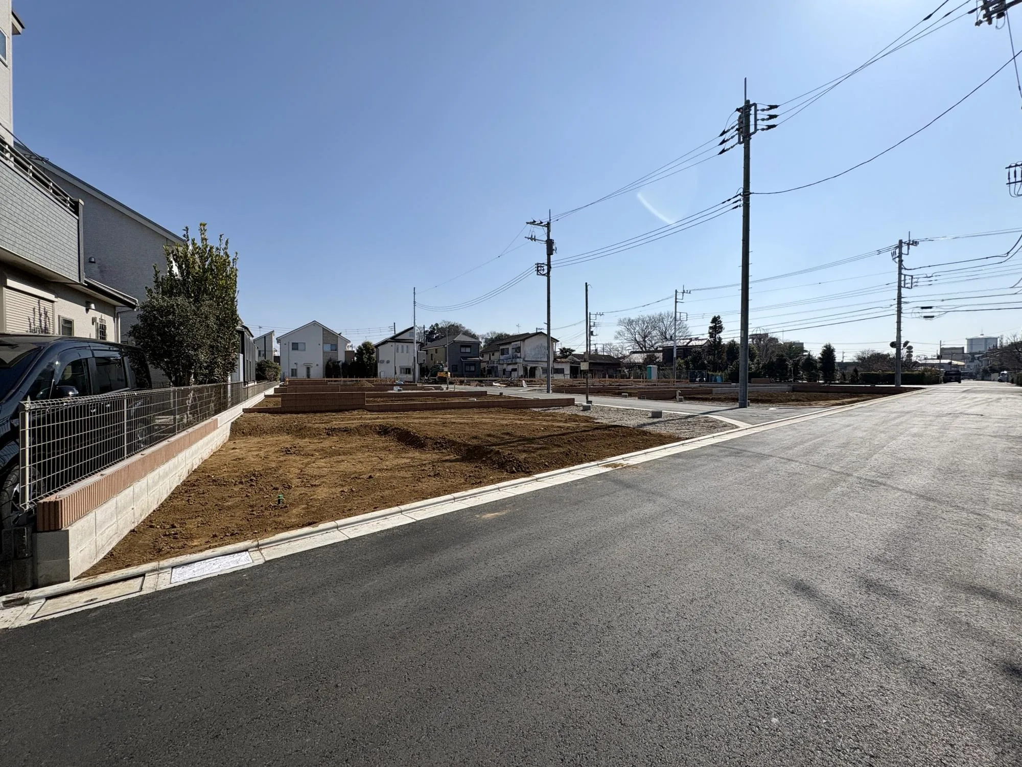 【前面道路含む現地写真】