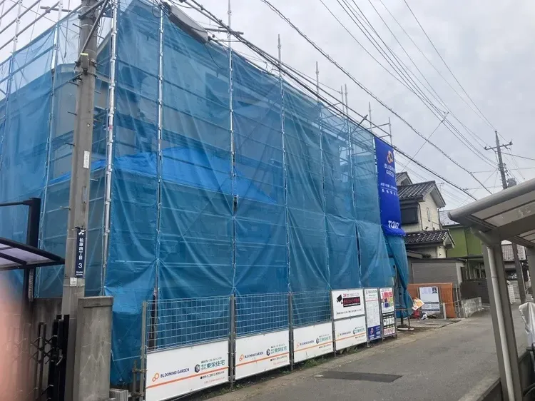 完成が待ち遠しい建築中の新築住宅です!新しい暮らしのイメージが広がります☆