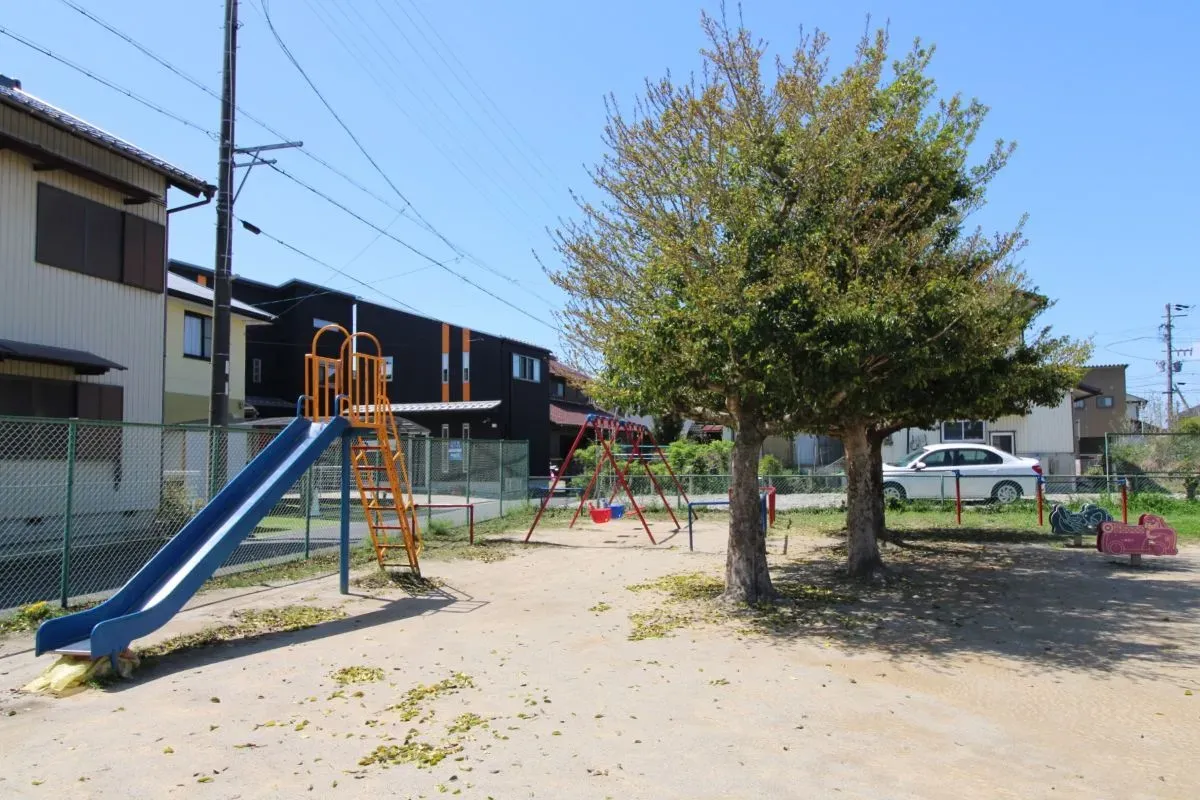 大日比野ちびっ子広場