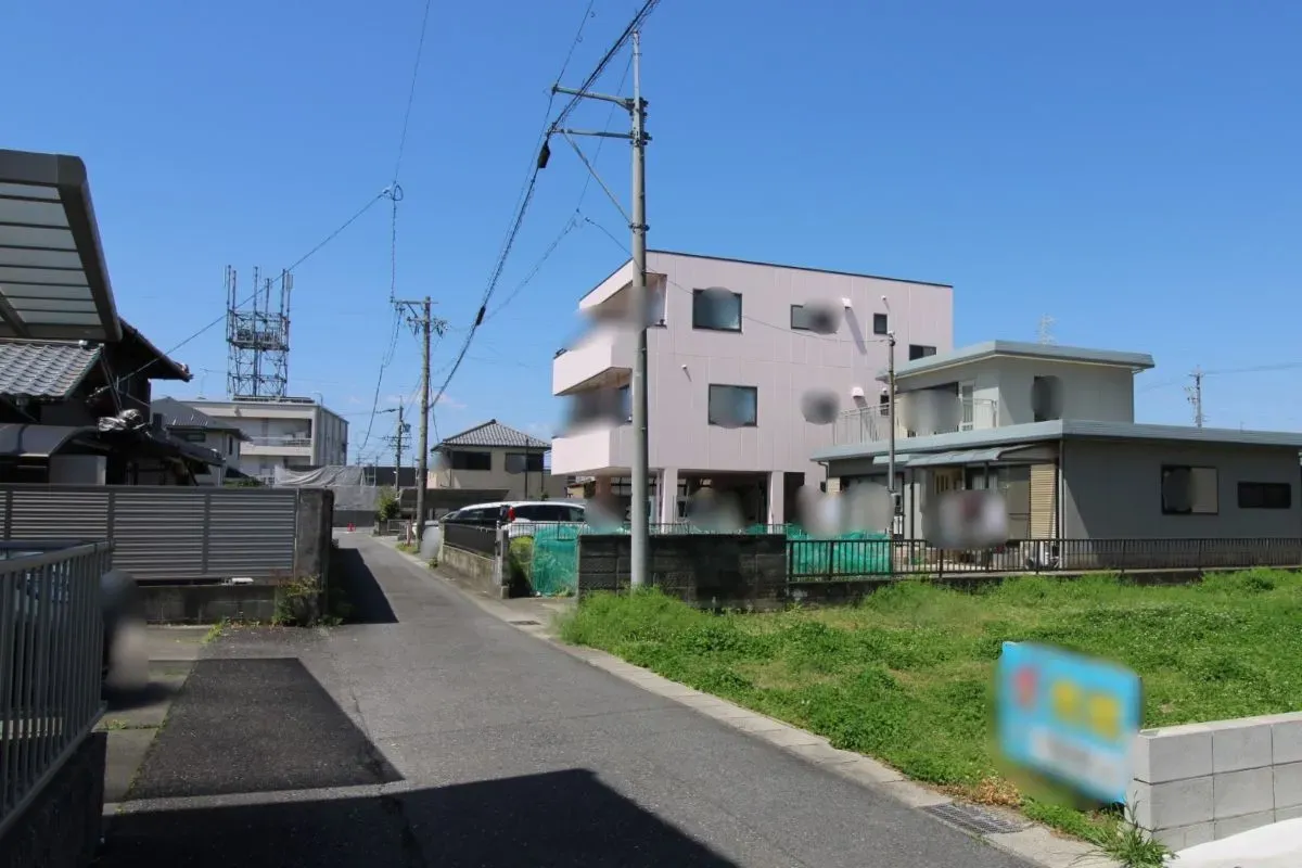 4月11日撮影　南側道路(東→西)