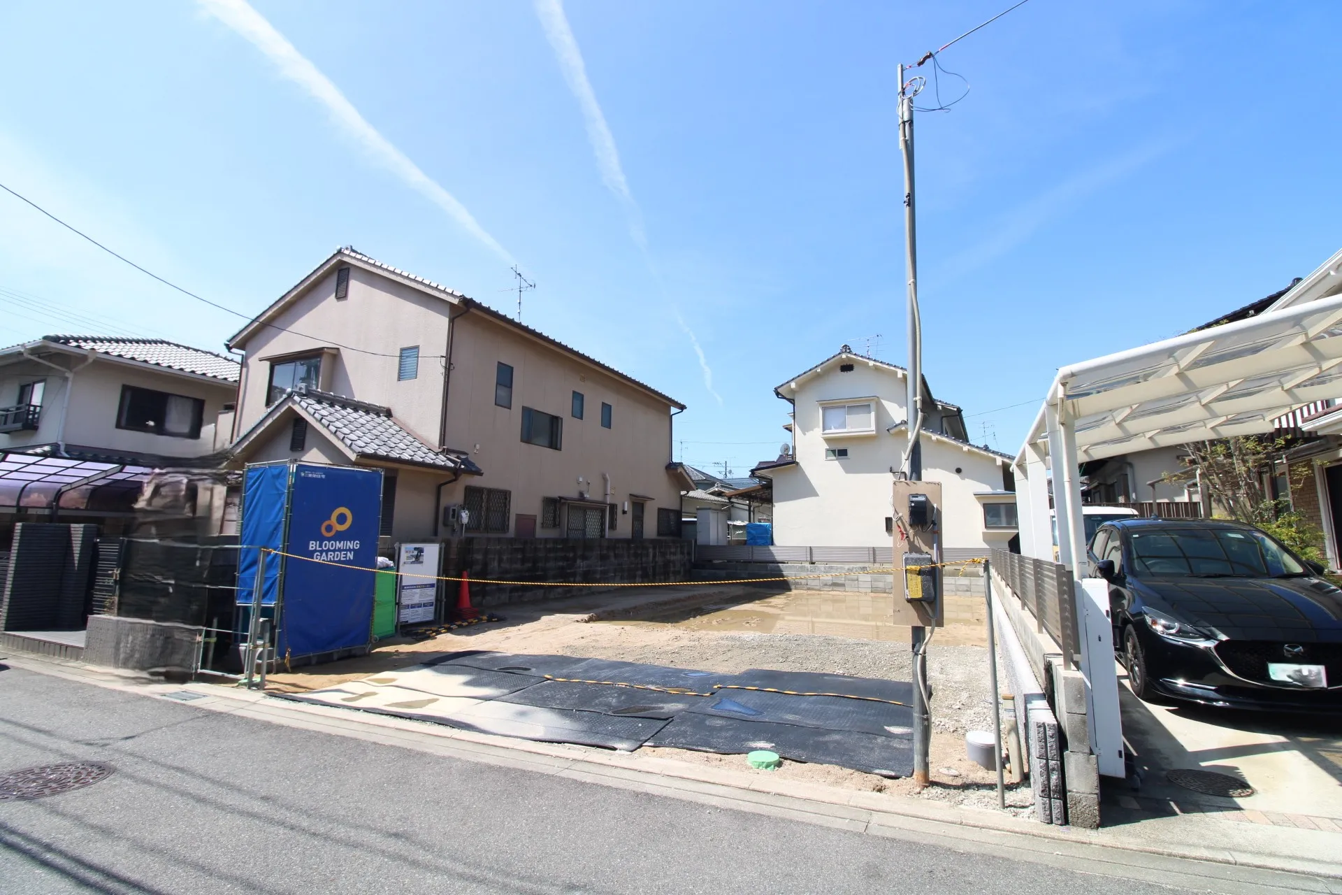 前面道路から見た宅地