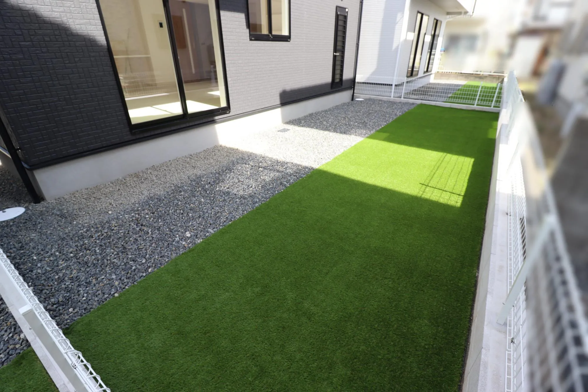 【外観写真:4号棟(南側)】