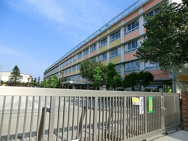 三鷹市立第三小学校