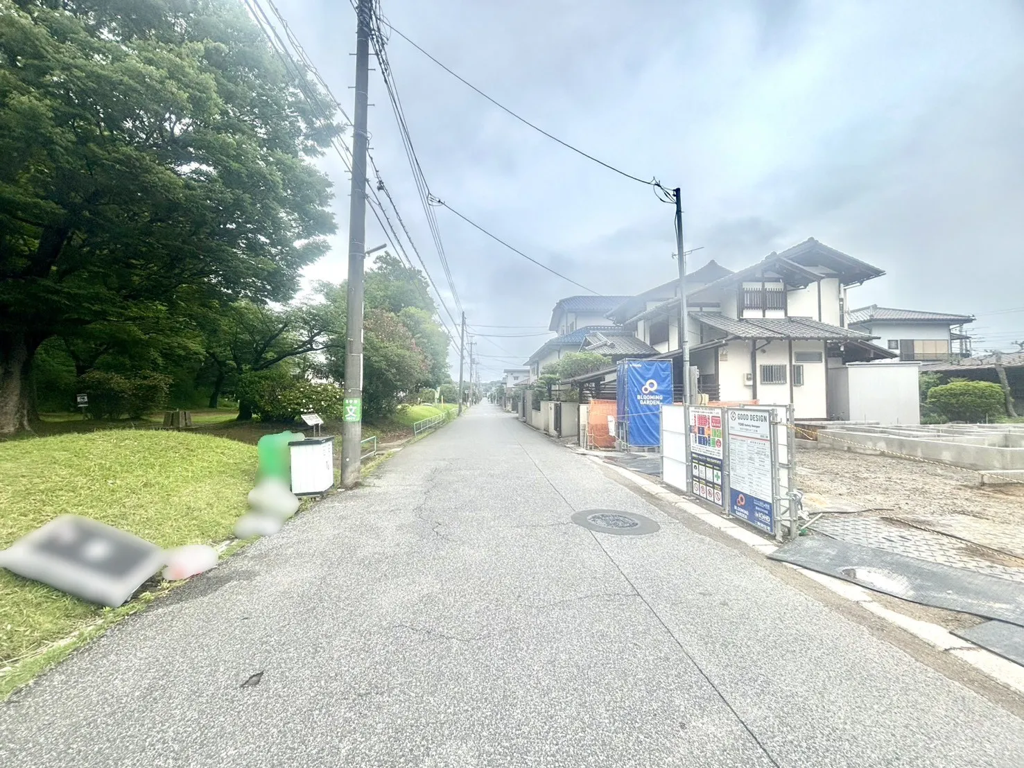 1号棟 前面道路含む現地写真