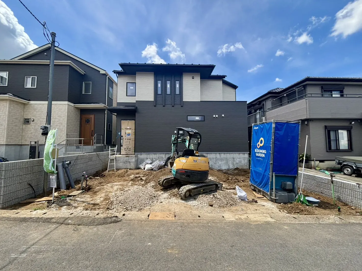 前面道路含む現地写真(7/19撮影)