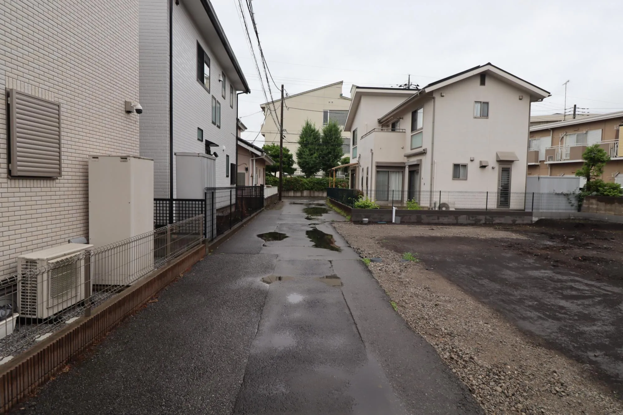 前面道路含む現地写真(造成後)