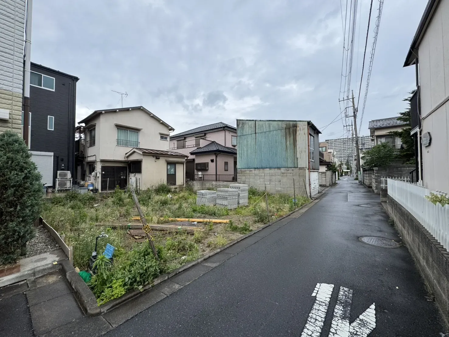 販売現地