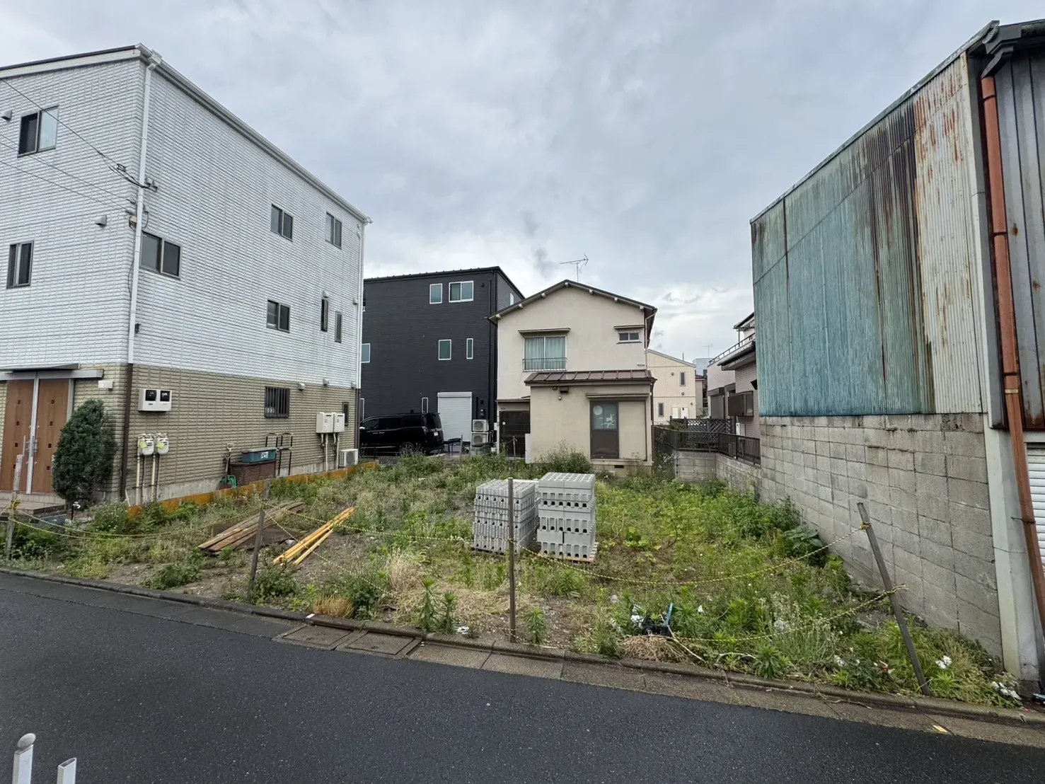 販売現地