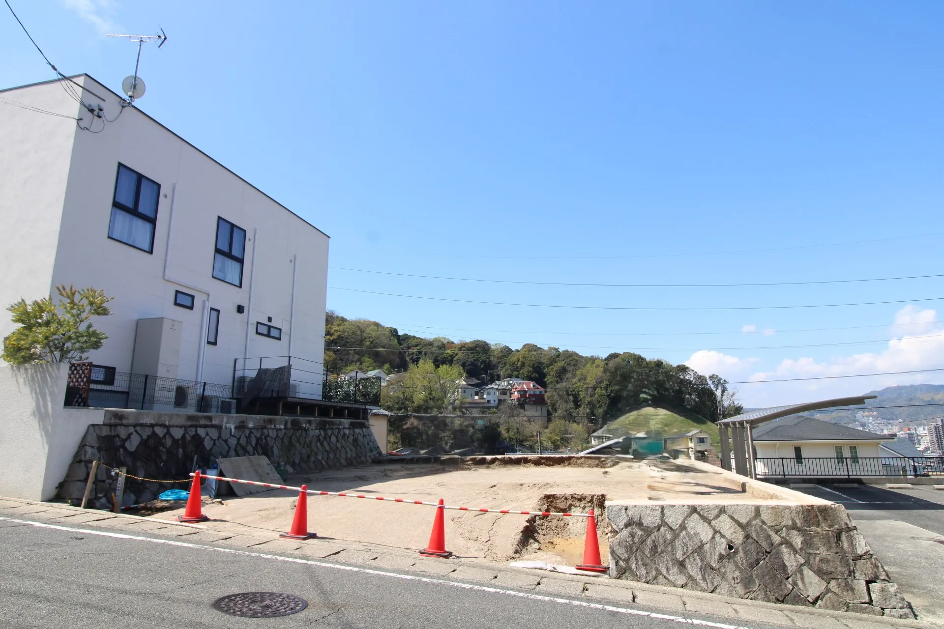 前面道路から見た宅地