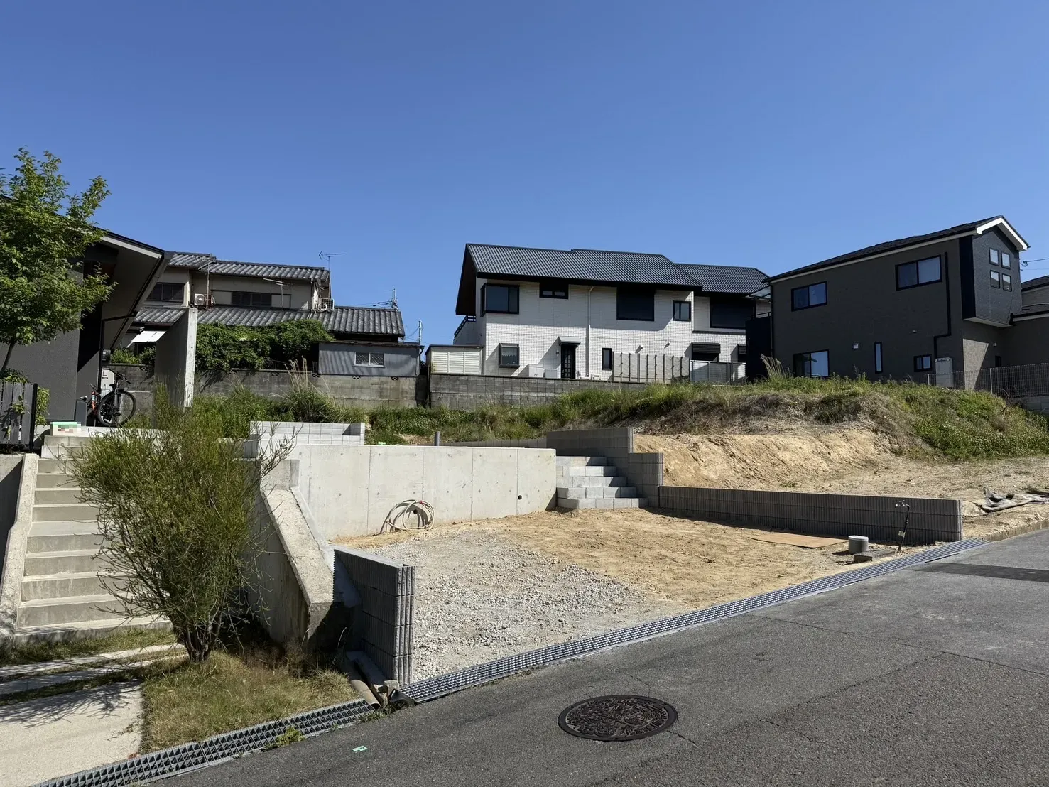 奈良市鳥見町の「ブルーミングガーデン 奈良市鳥見町2丁目1棟