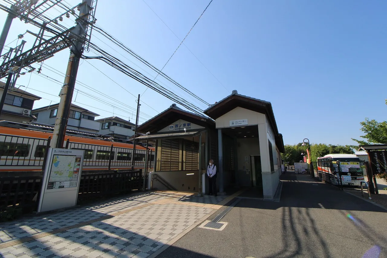 近鉄橿原線『西ノ京駅』