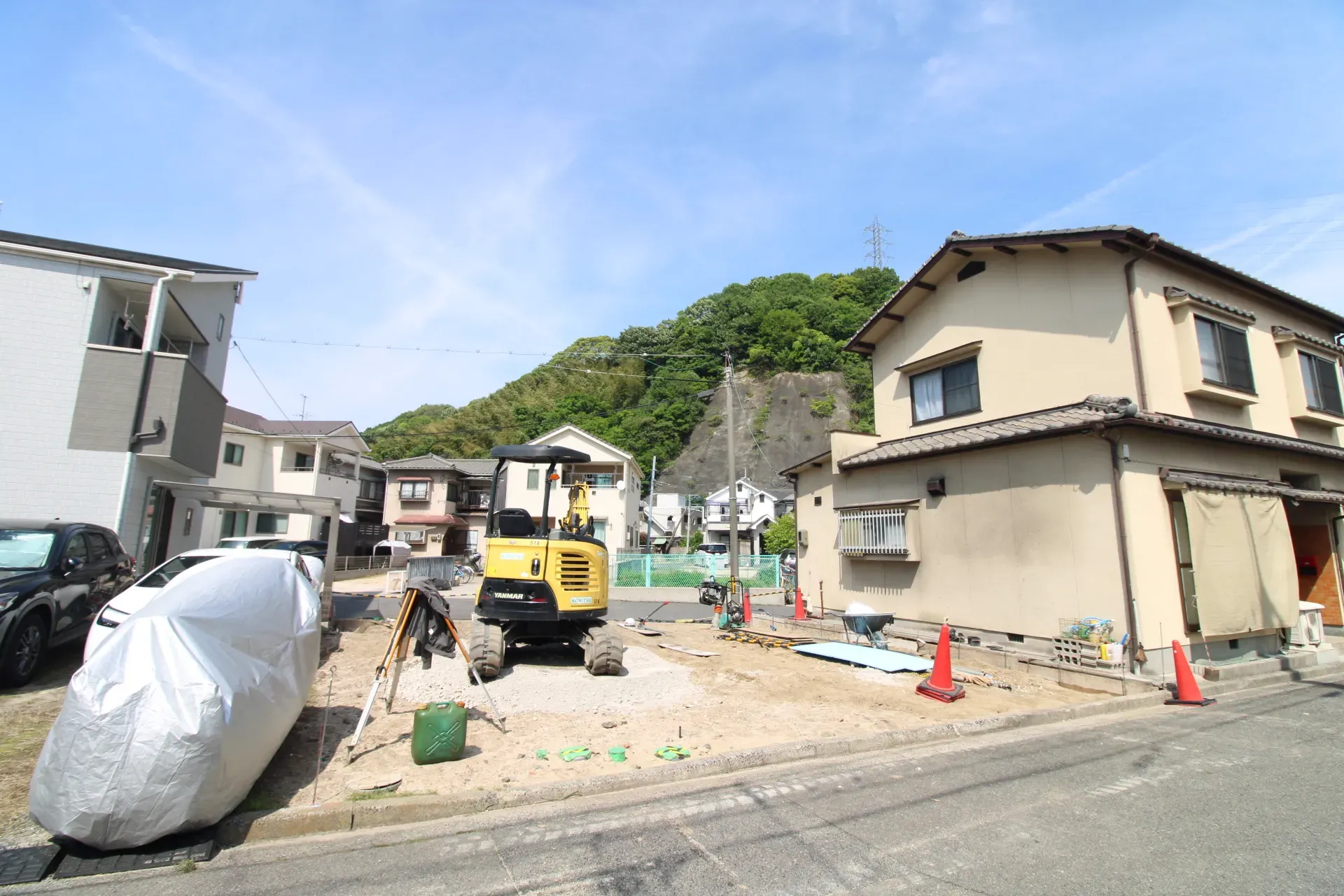 前面道路から見た宅地
