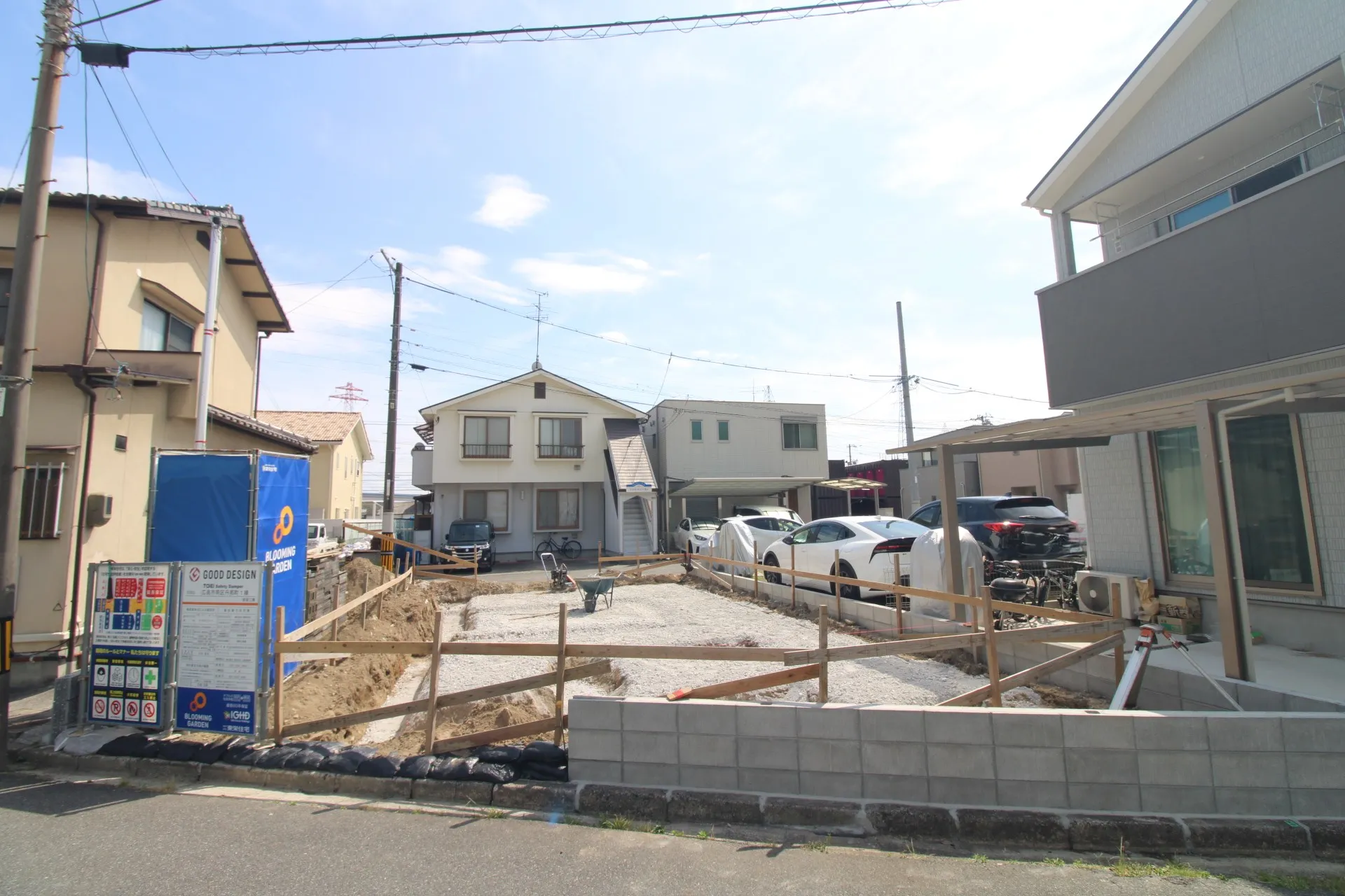 前面道路から見た宅地