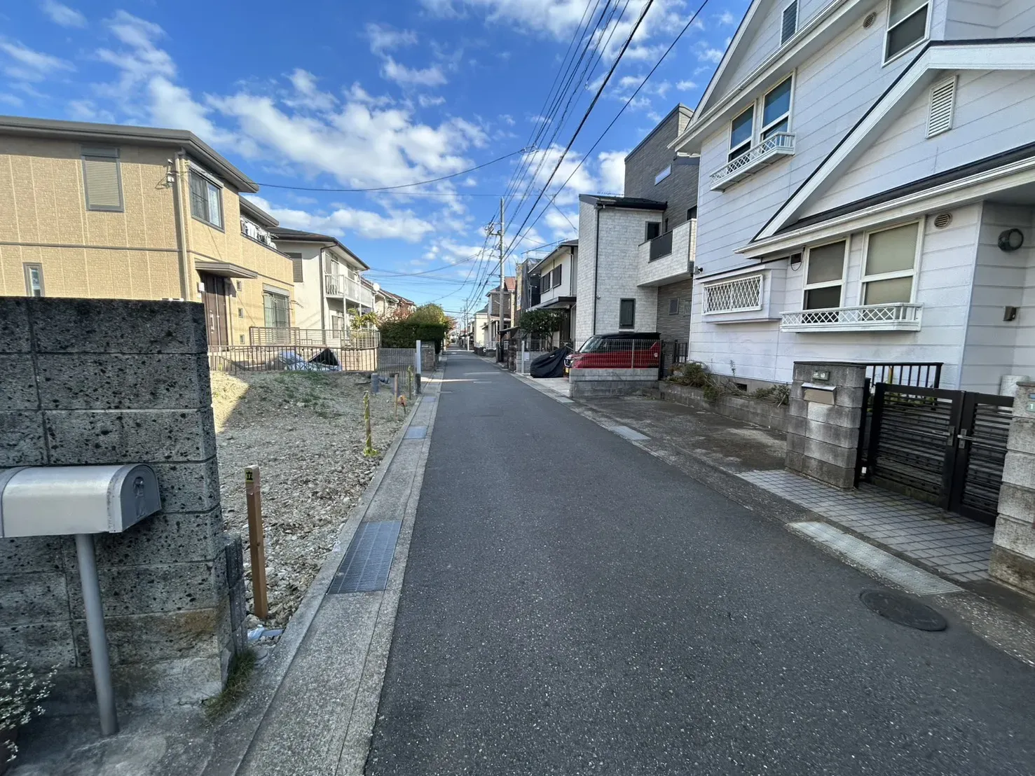 販売現地
