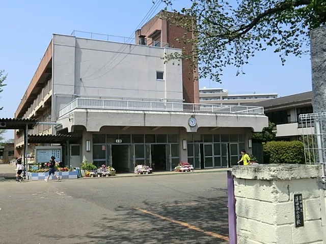 蓮田南小学校