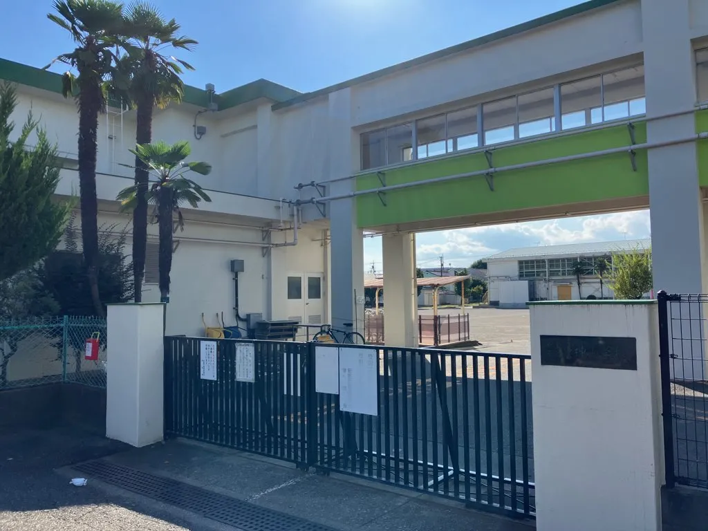 市立中神小学校