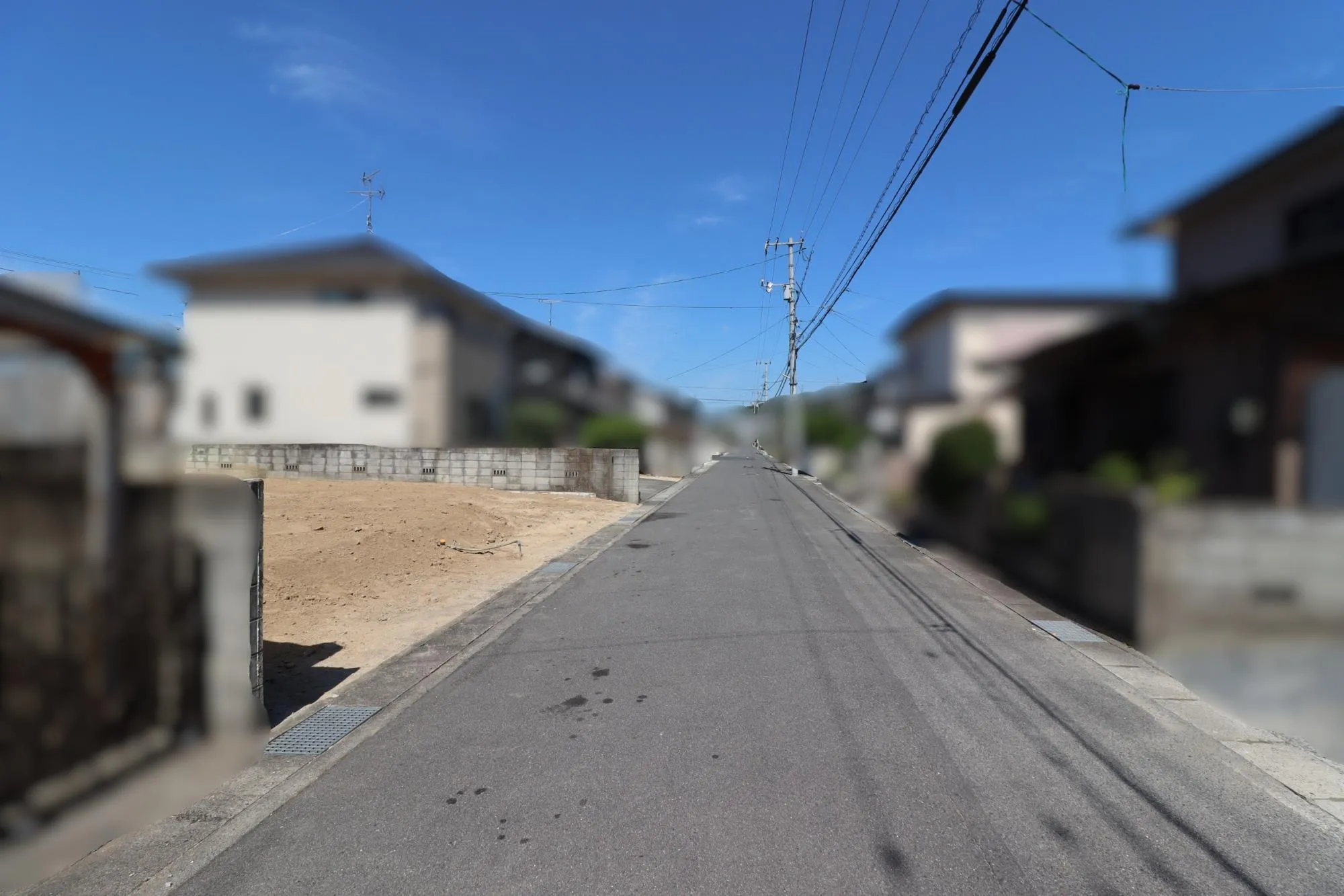 【南側前面道路】