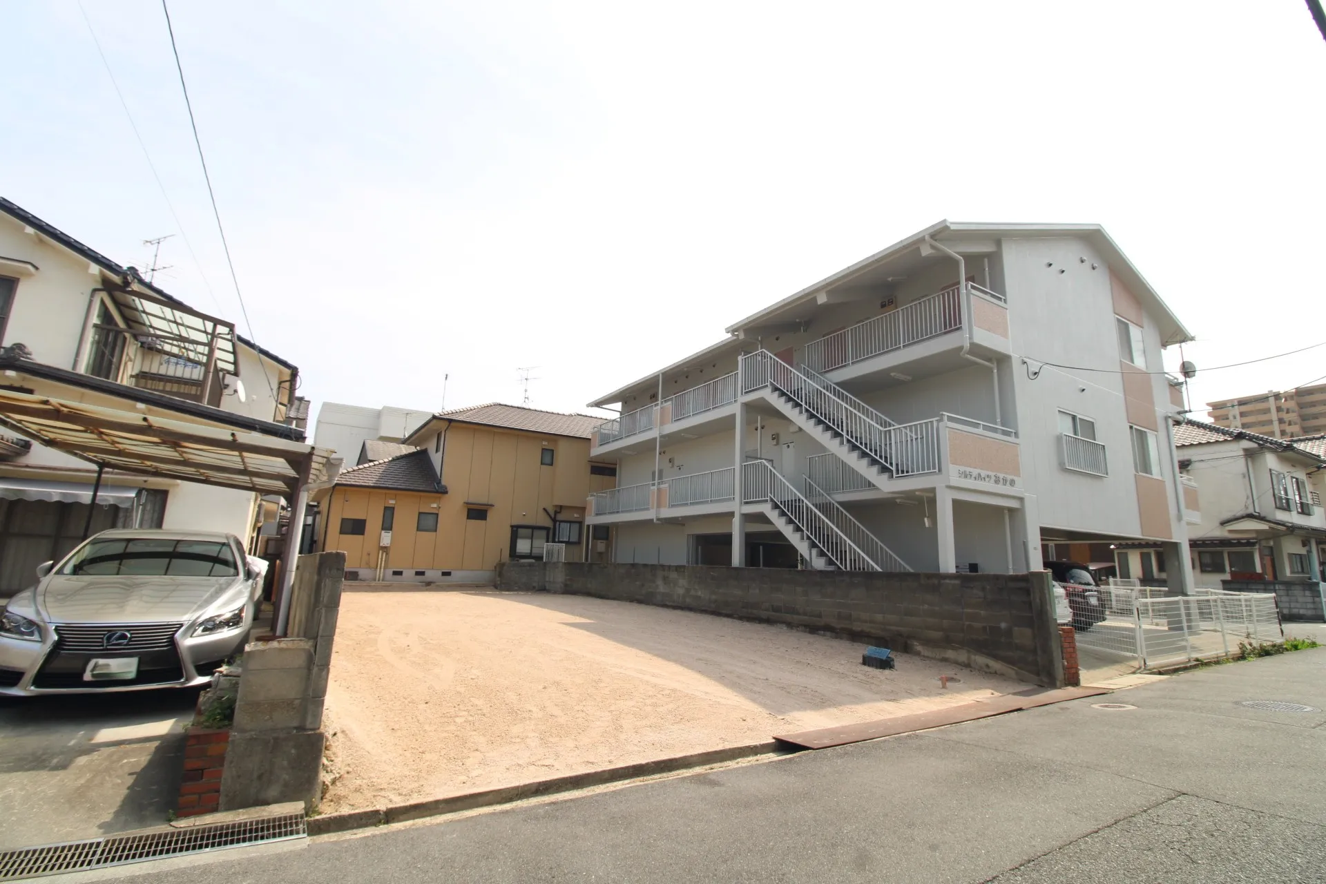 前面道路から見た宅地