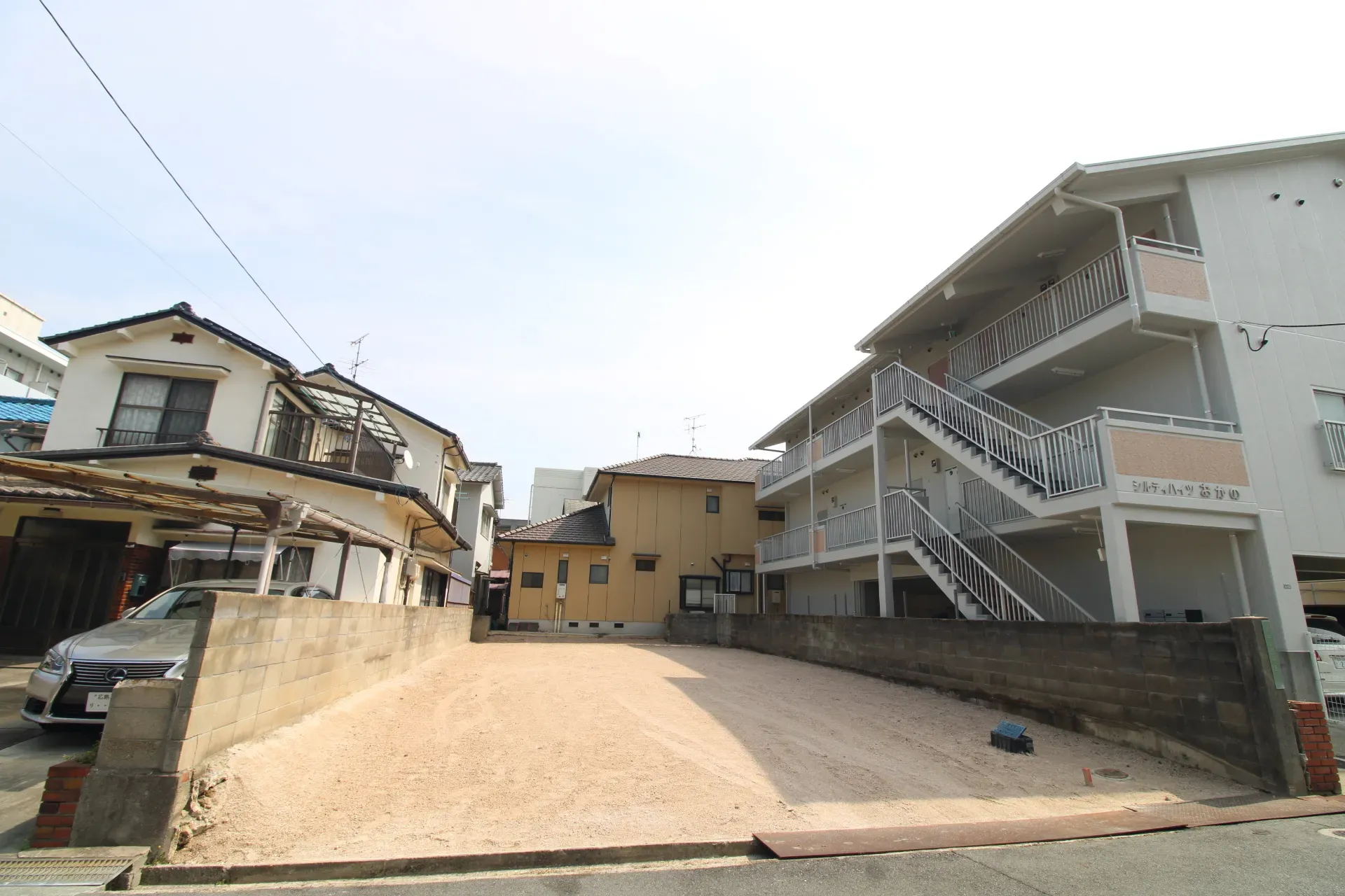 前面道路から見た宅地