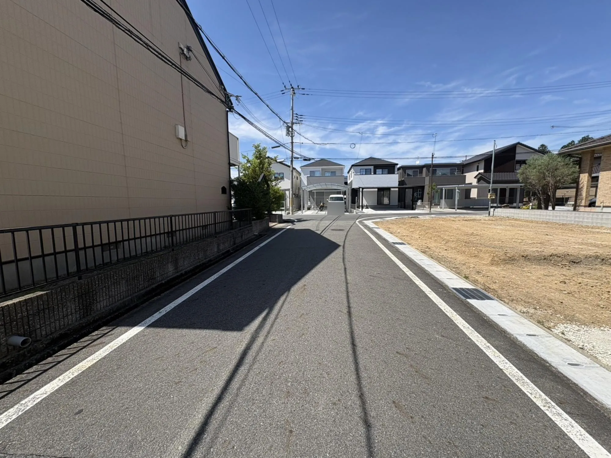 ☆2号棟 前面道路☆
