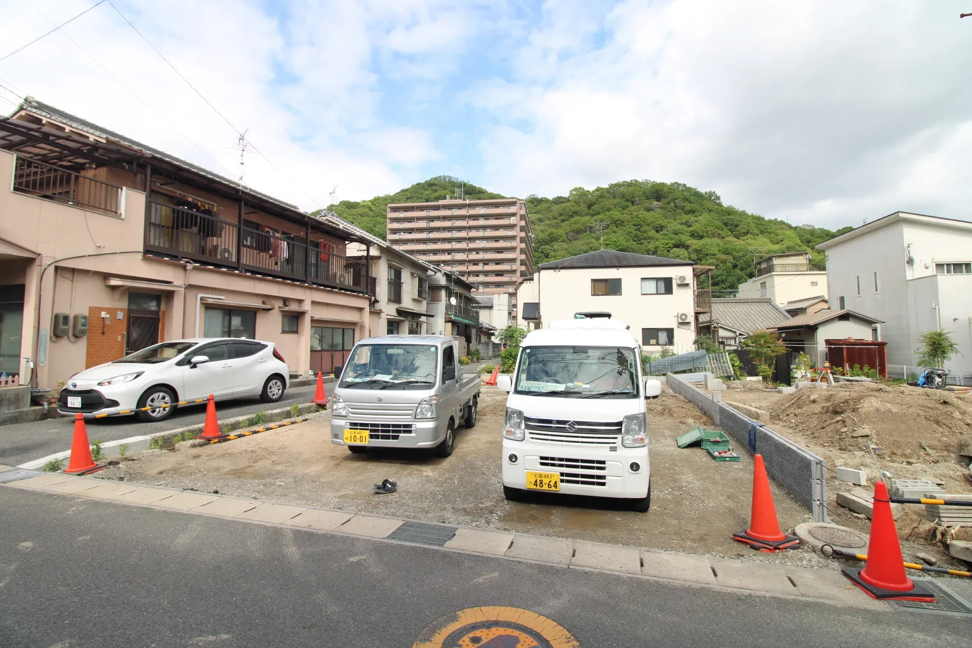 前面道路から見た宅地