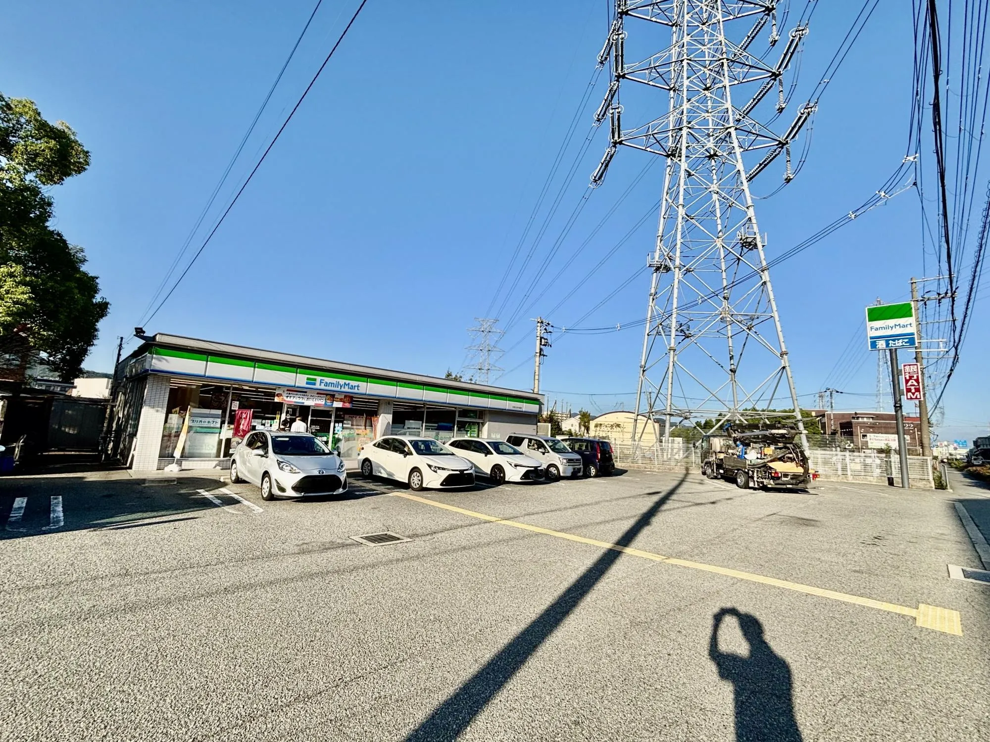 ファミリーマート 宝塚山本丸橋店