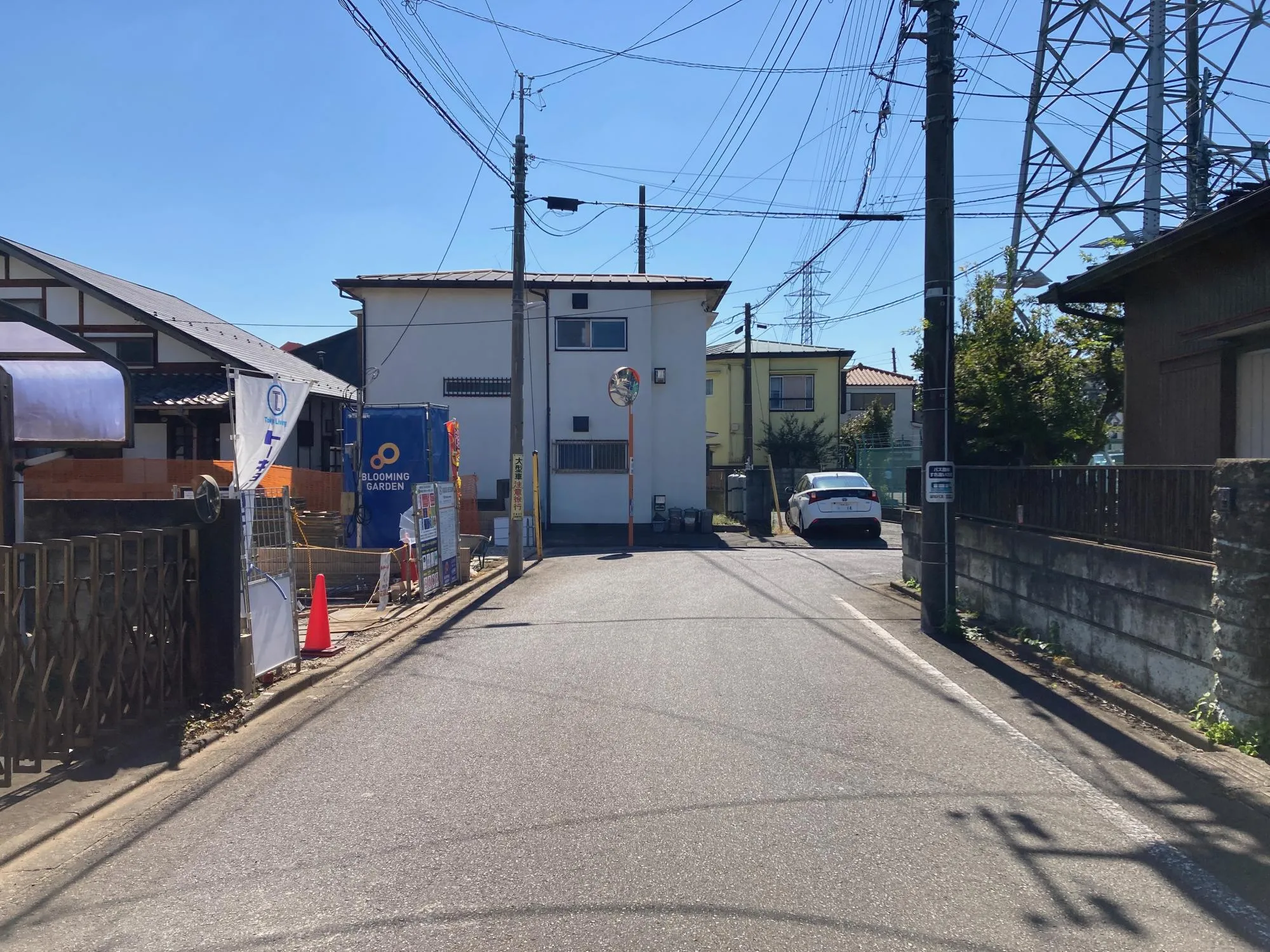前面道路(2026年10月15日撮影)