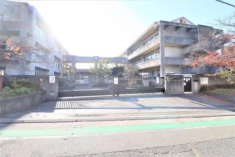 西宮市立北六甲台小学校
