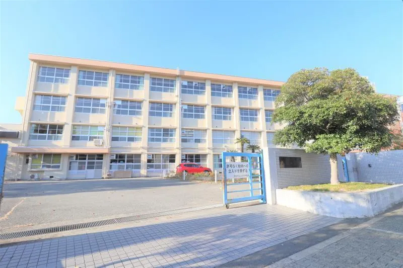 西宮市立山口中学校