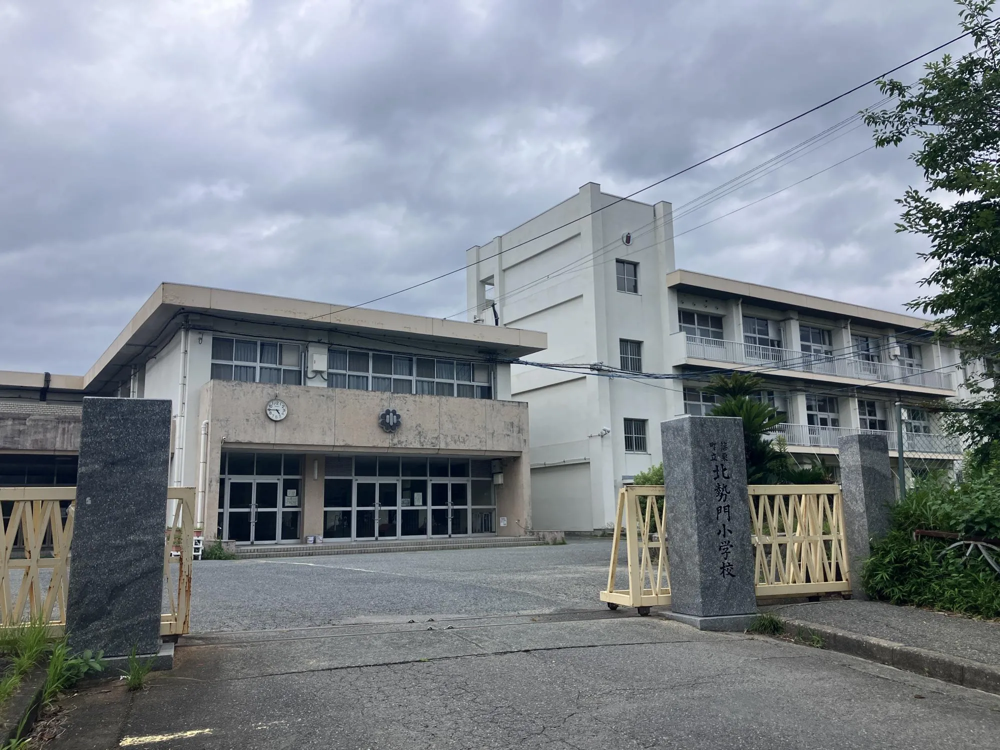 北勢門小学校