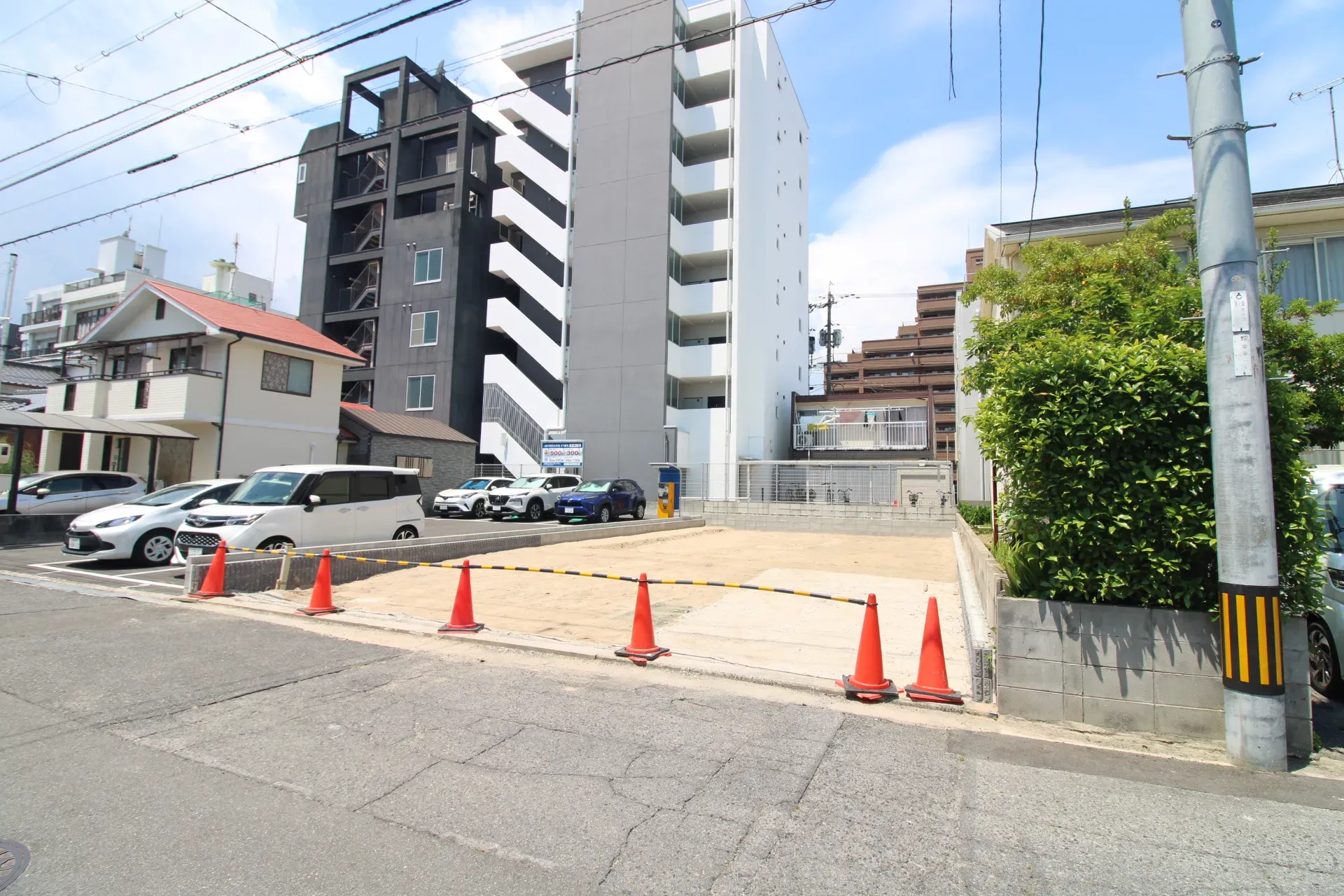 前面道路から見た宅地