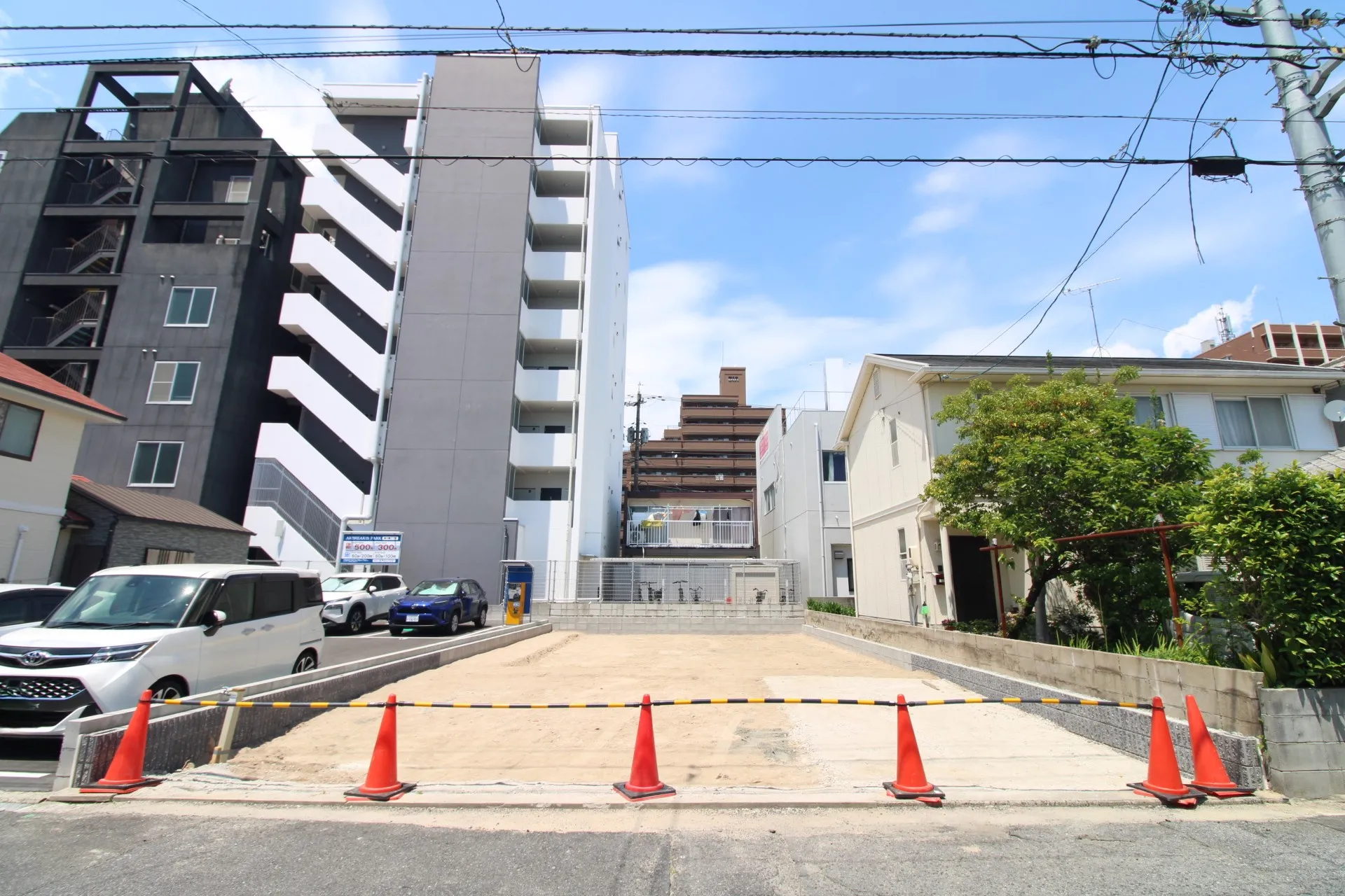 前面道路から見た宅地