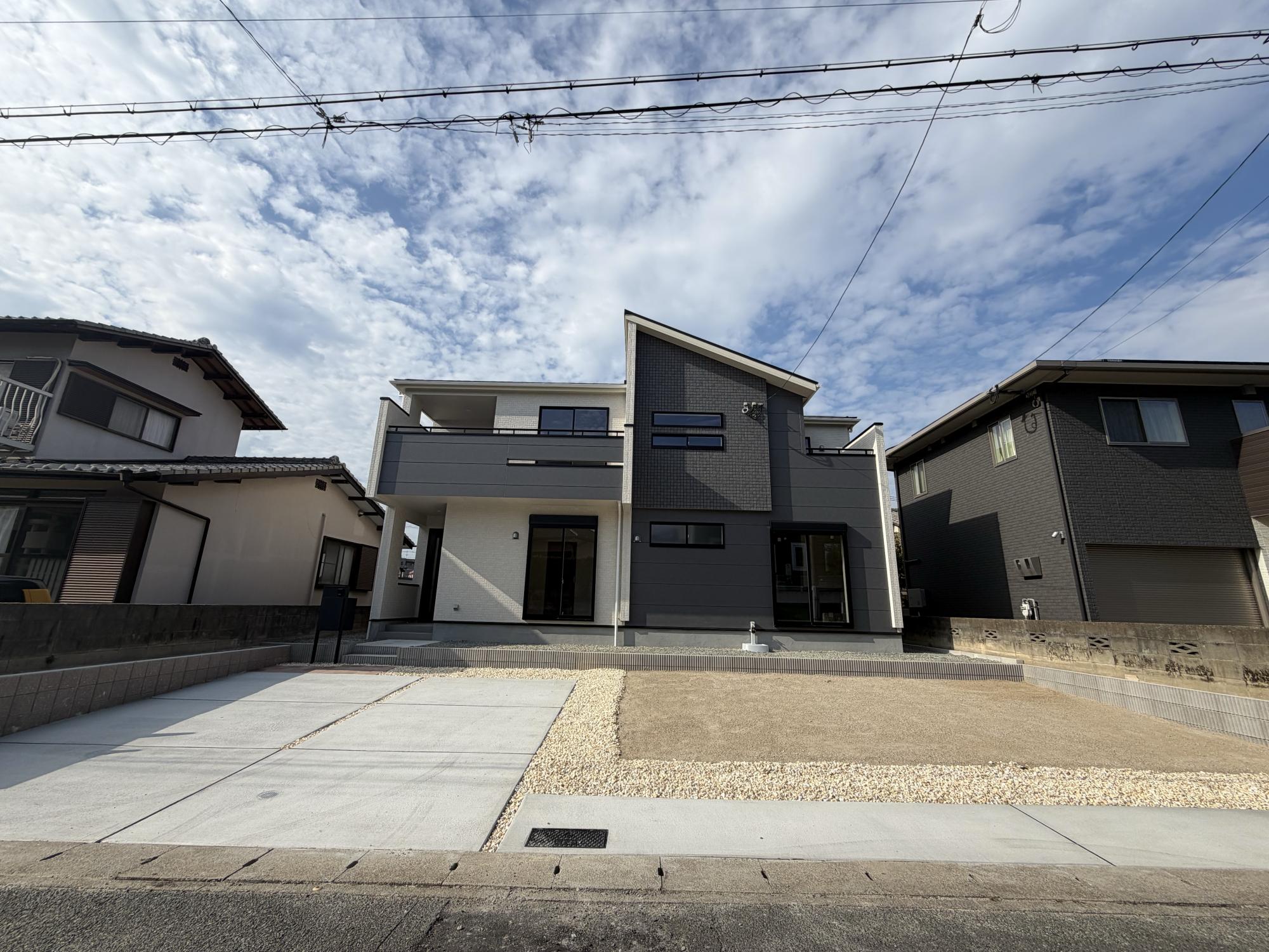 HARU①　※他の方の購入は無効にします 福岡市南区鶴田の「ブルーミングガーデン 福岡市南区鶴田4丁目1棟