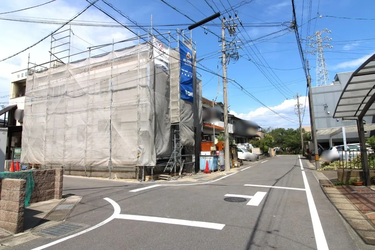 7月26日撮影 南側道路(西→東)