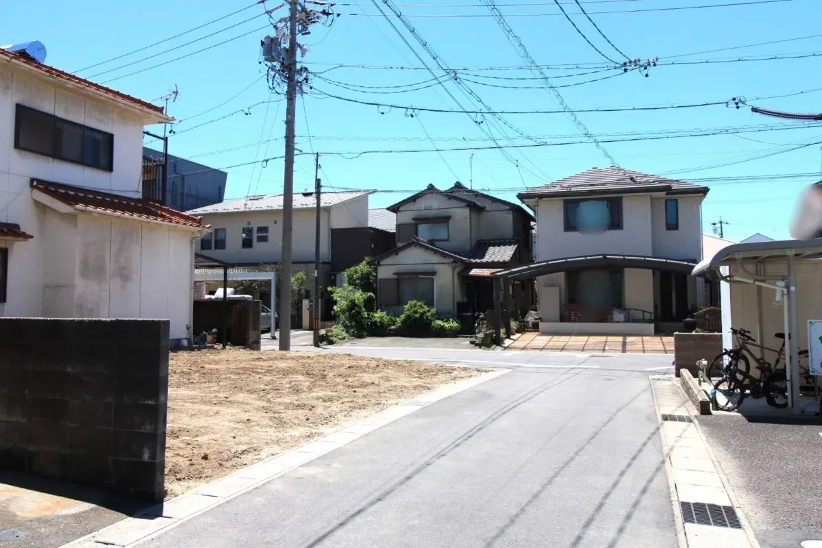 5月30日撮影 西側道路(北→南)