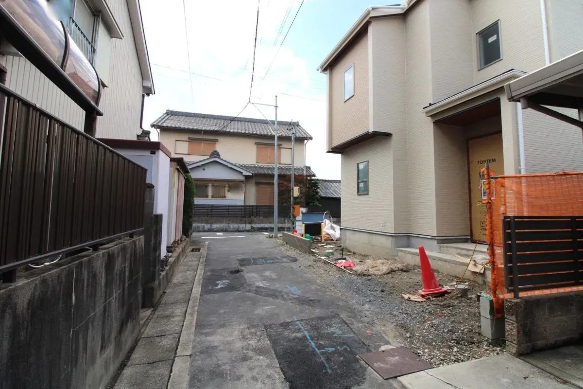 8月30日撮影 東側道路(北→南)