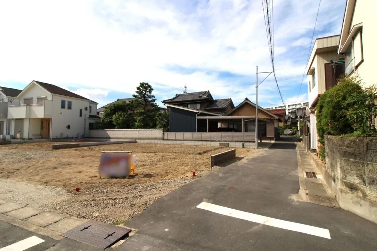 6月18日撮影 東側道路(南→北)