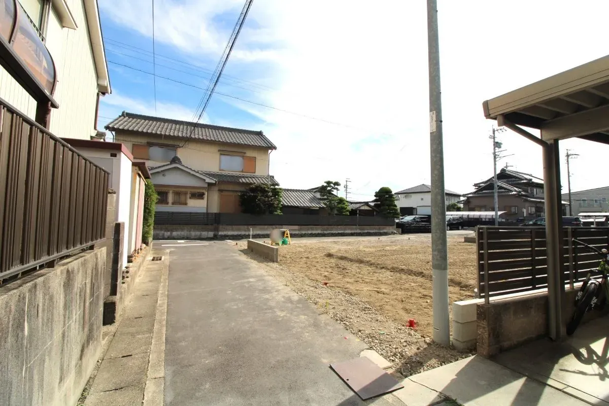 6月18日撮影 東側道路(北→南)