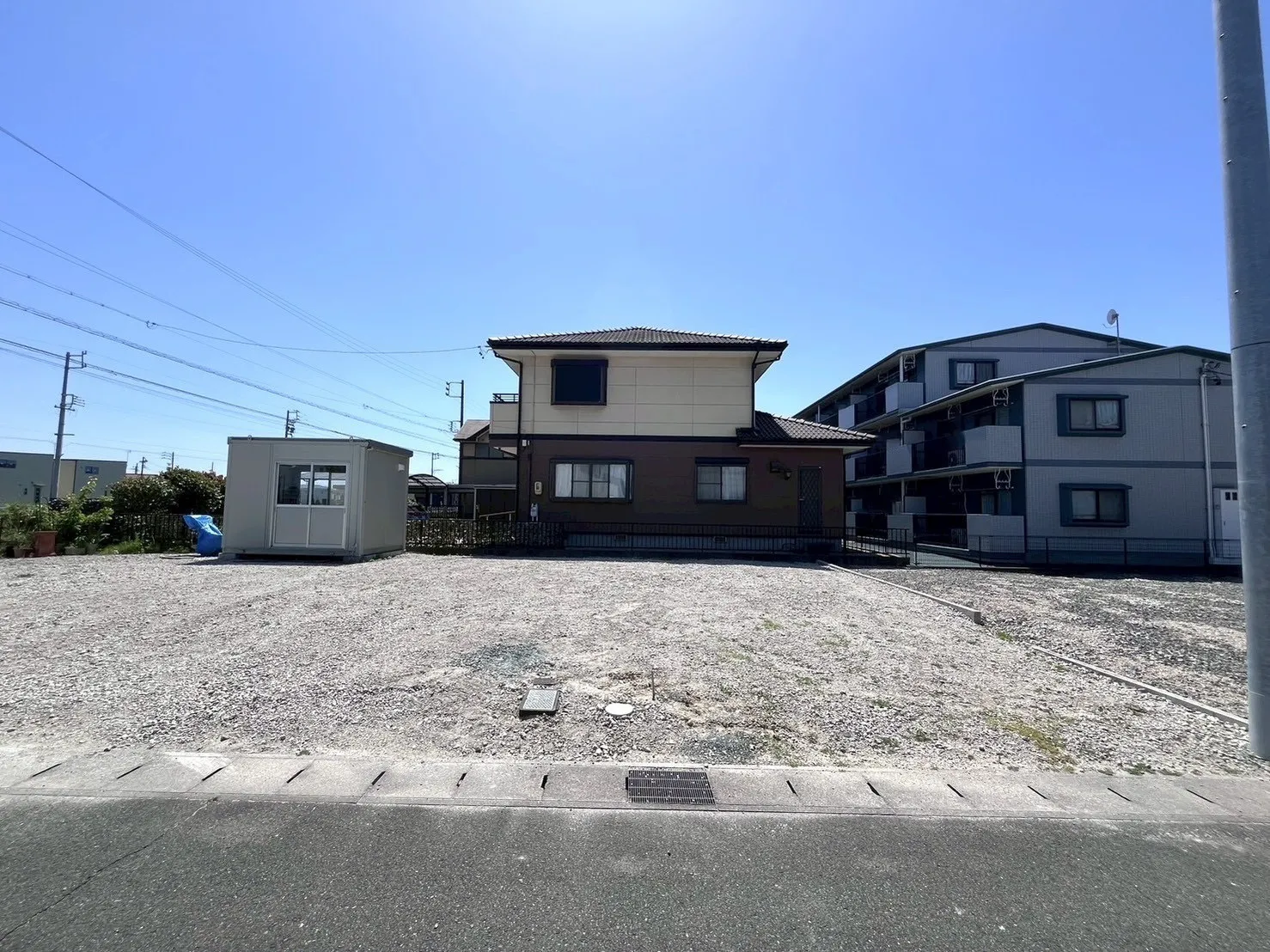 販売現地