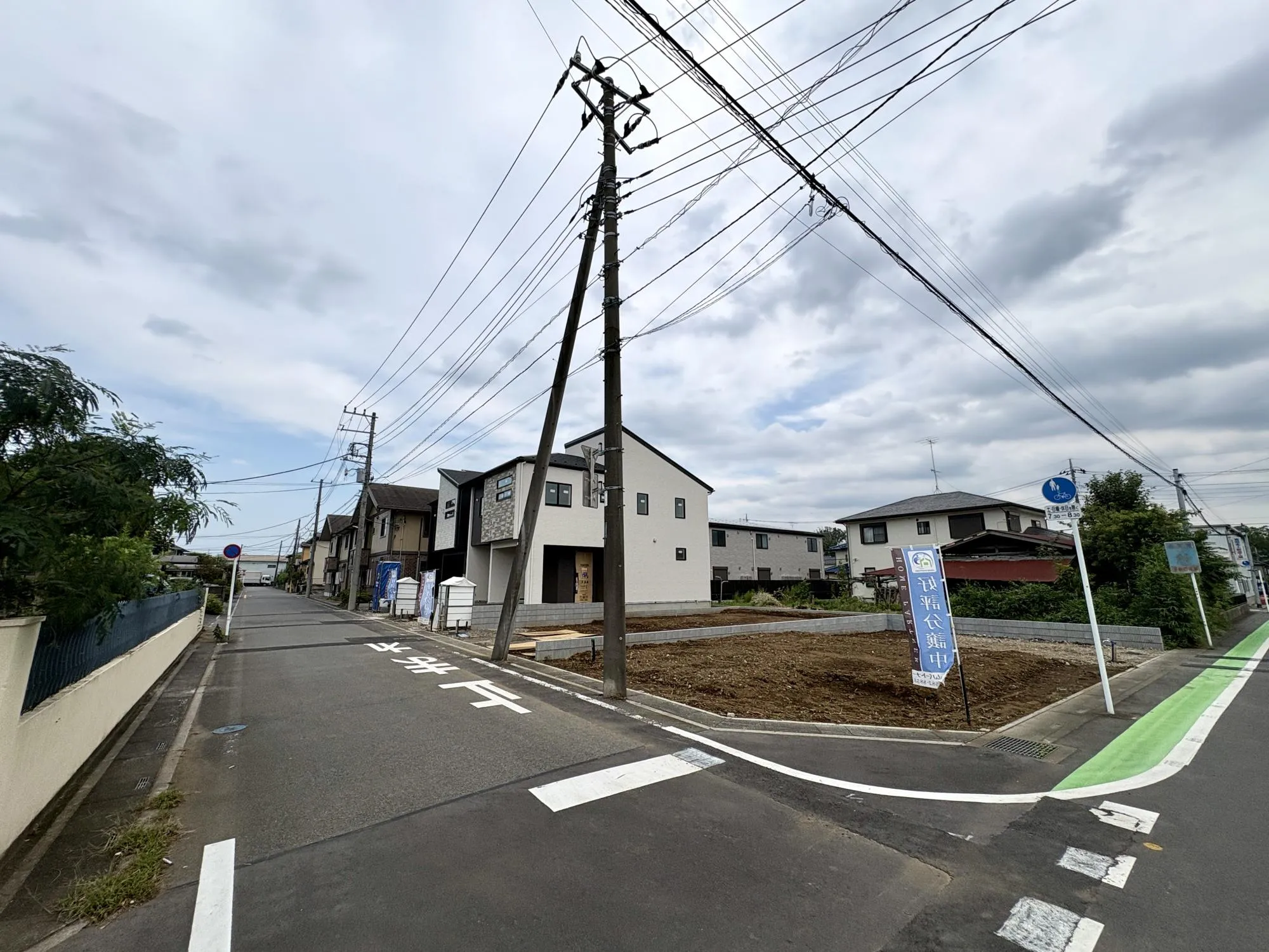 【外観写真】利便性と住みやすさを兼ね備えた全4棟の街並み。家族みんなが心地よく暮らせる新しい生活が始まります。