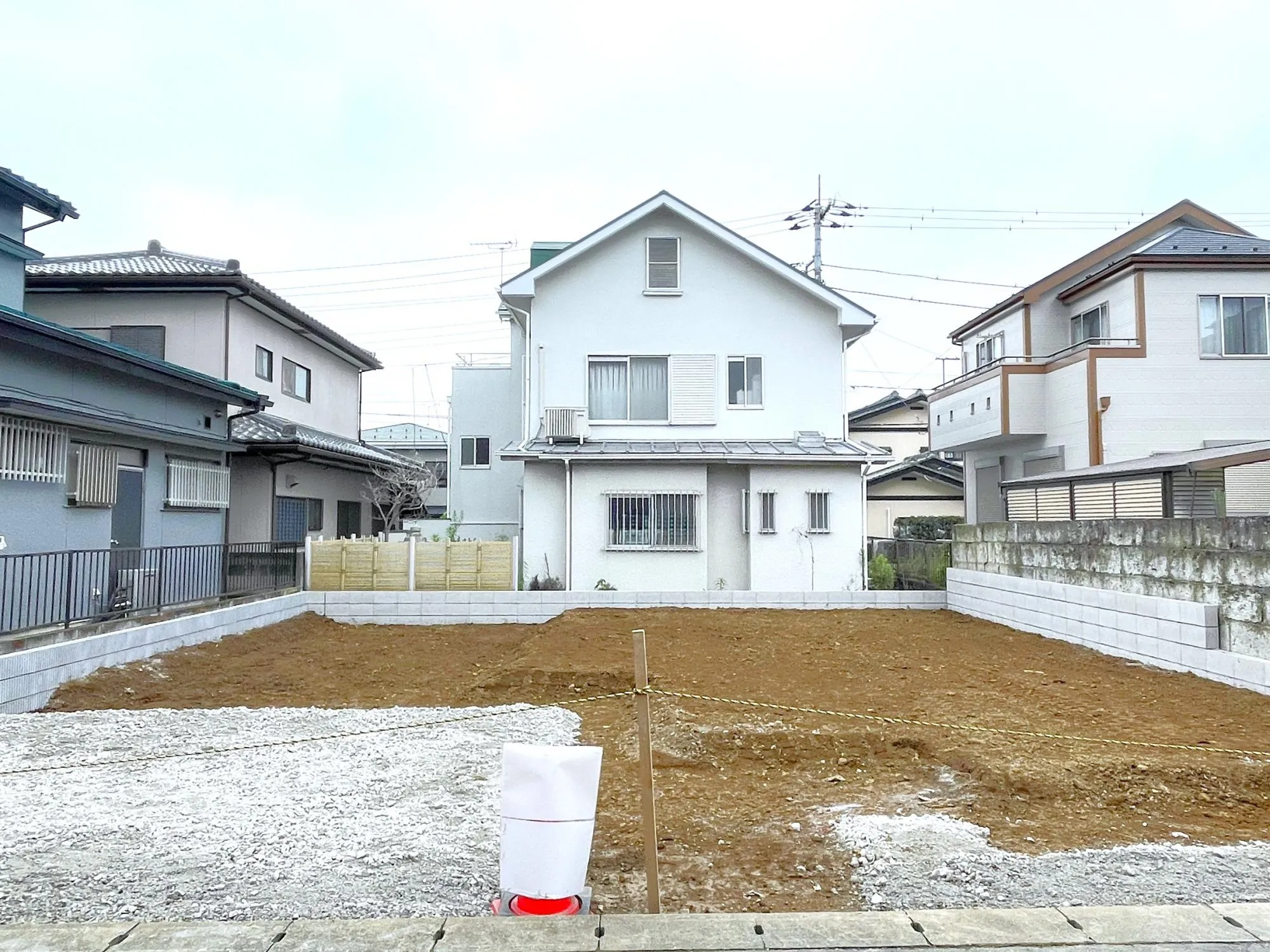【外観写真】長期優良住宅のため各種税制優遇も受けられます。耐震等級3の安心構造に加え、太陽光パネルを標準搭載した住まいです。