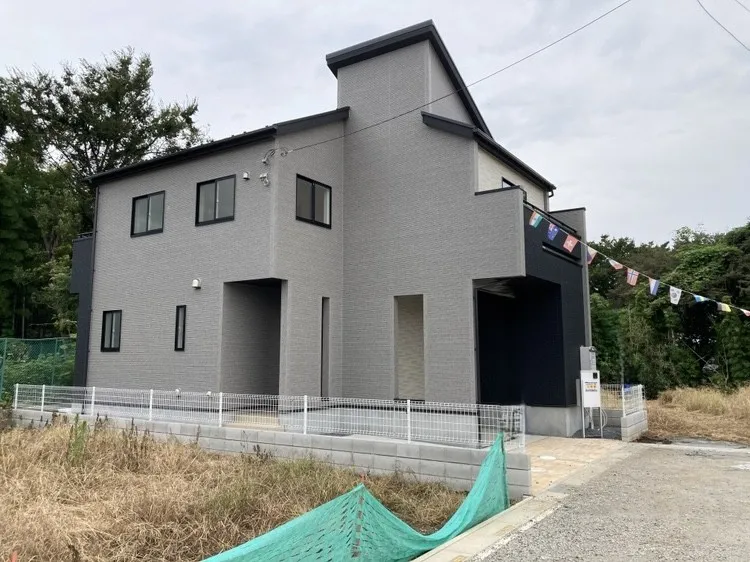【外観/1号棟】ご家族の新生活を彩る、素敵な住まいです!