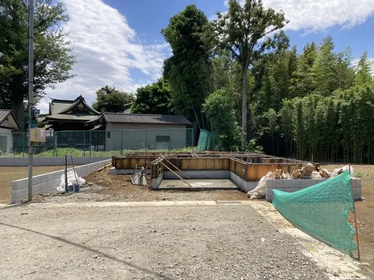 建築前の更地の様子です!これからどんなお家が完成するのかワクワクします☆