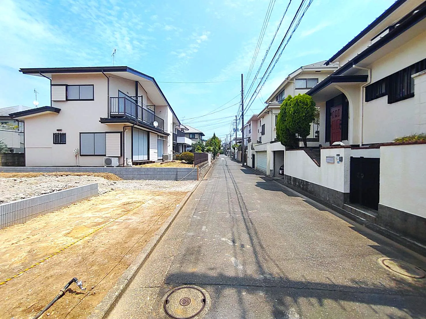 前面道路は生活道路で車の往来も少ないです!