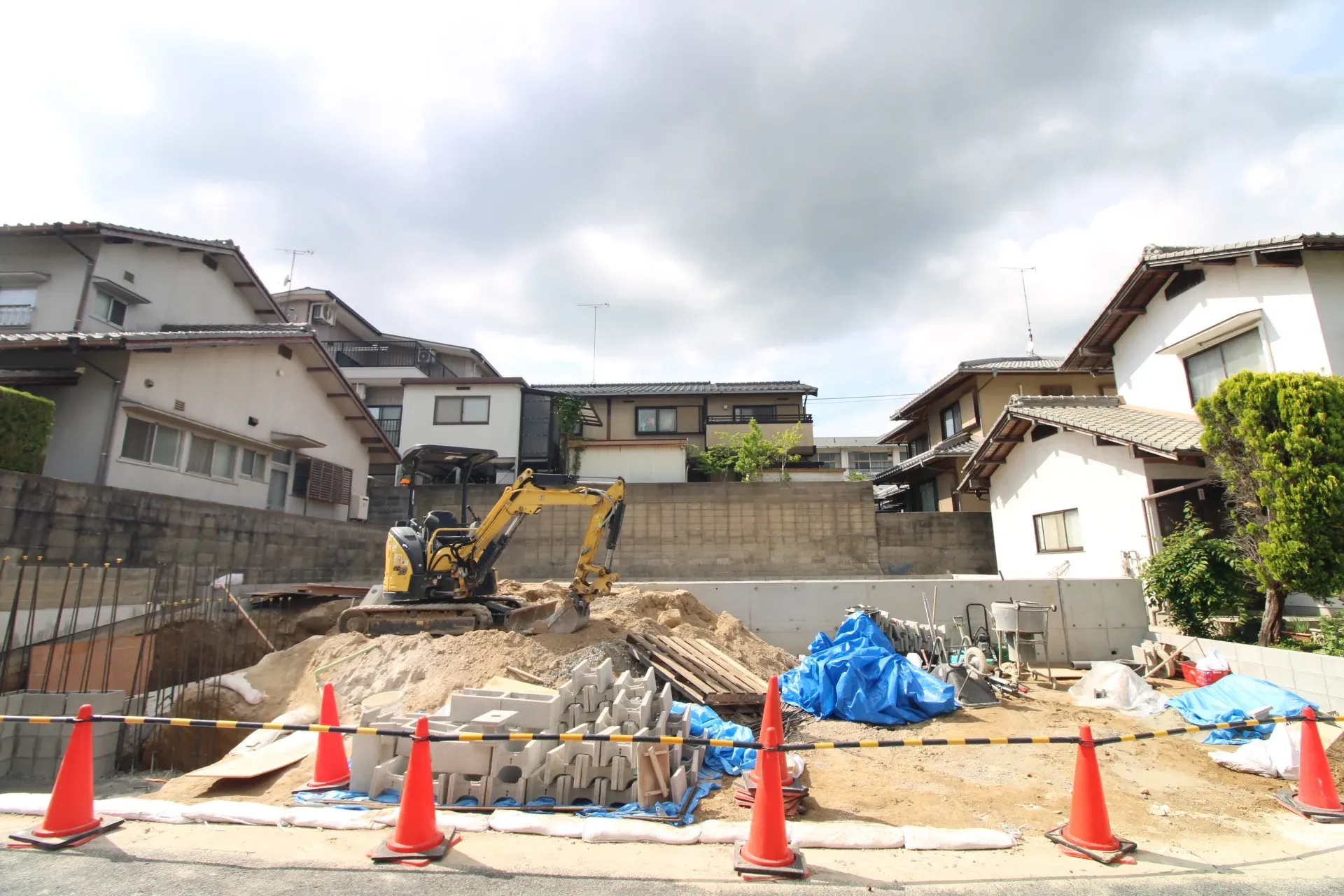 前面道路から見た宅地