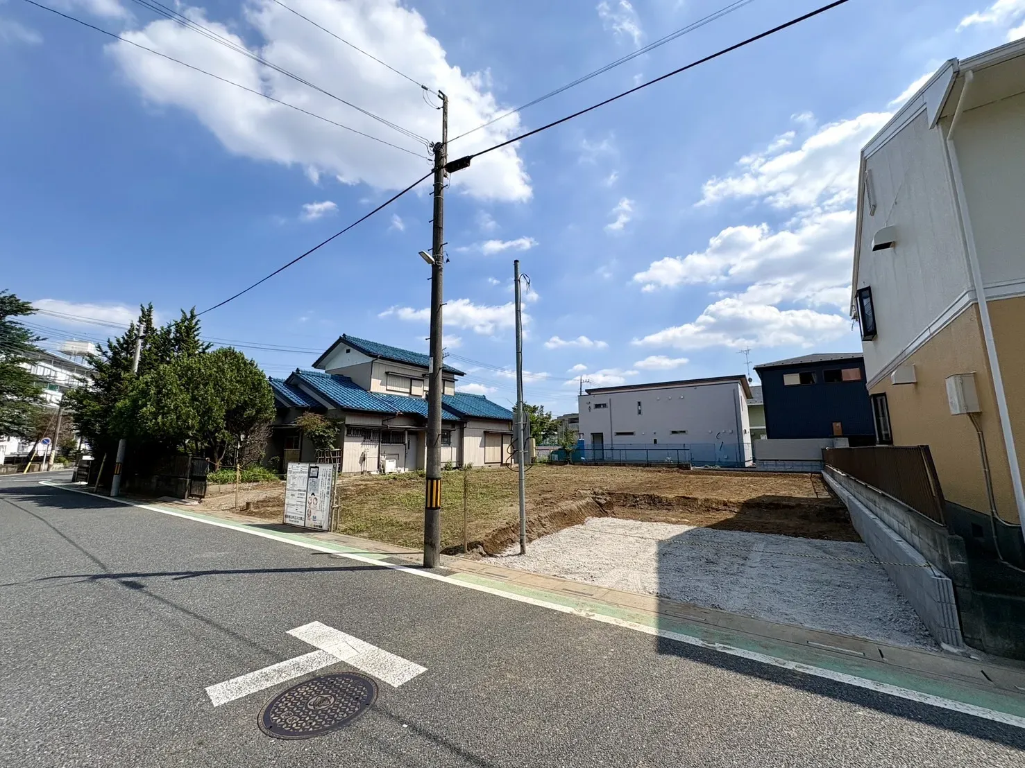 【外観写真】見沼小学校徒歩4分、保育園徒歩7分。公園や買物施設も身近に揃い、子育て世帯に嬉しい住環境です。