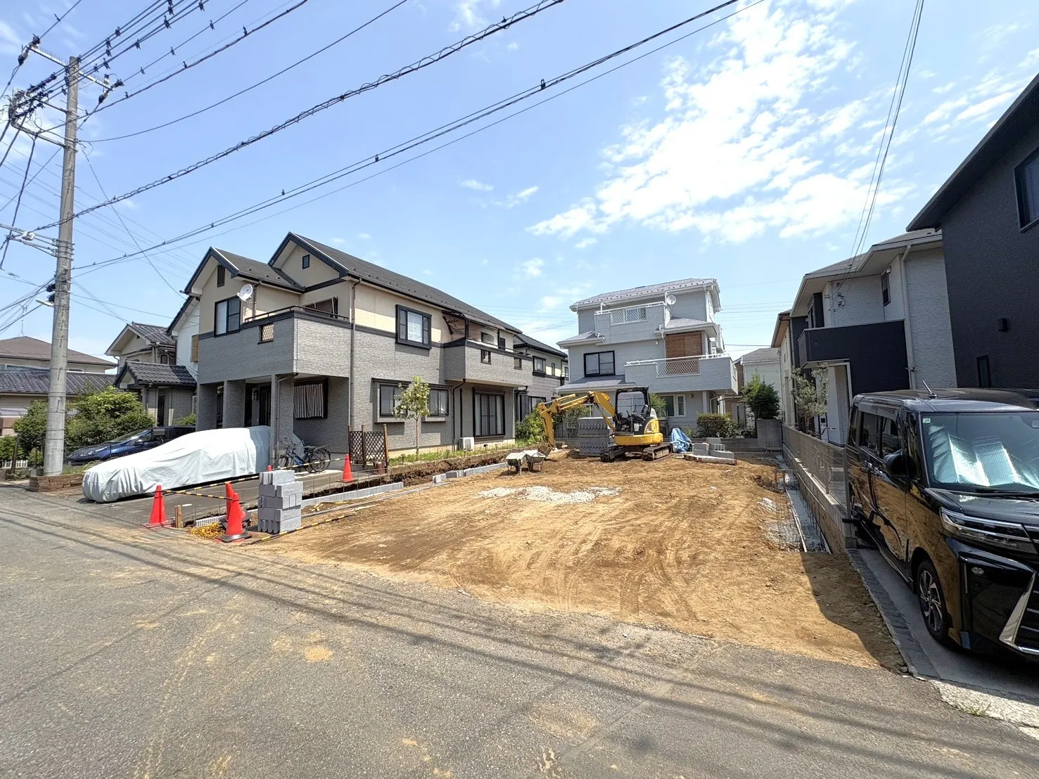 【外観写真】室内物干しやダブルバルコニーを採用。5LDK可変型プランで、ご家族のライフスタイルの変化にも柔軟に対応します。