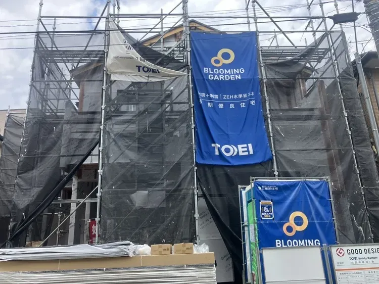 現在建築中の新築住宅です!これから素敵な住まいが完成するのが楽しみですね☆
