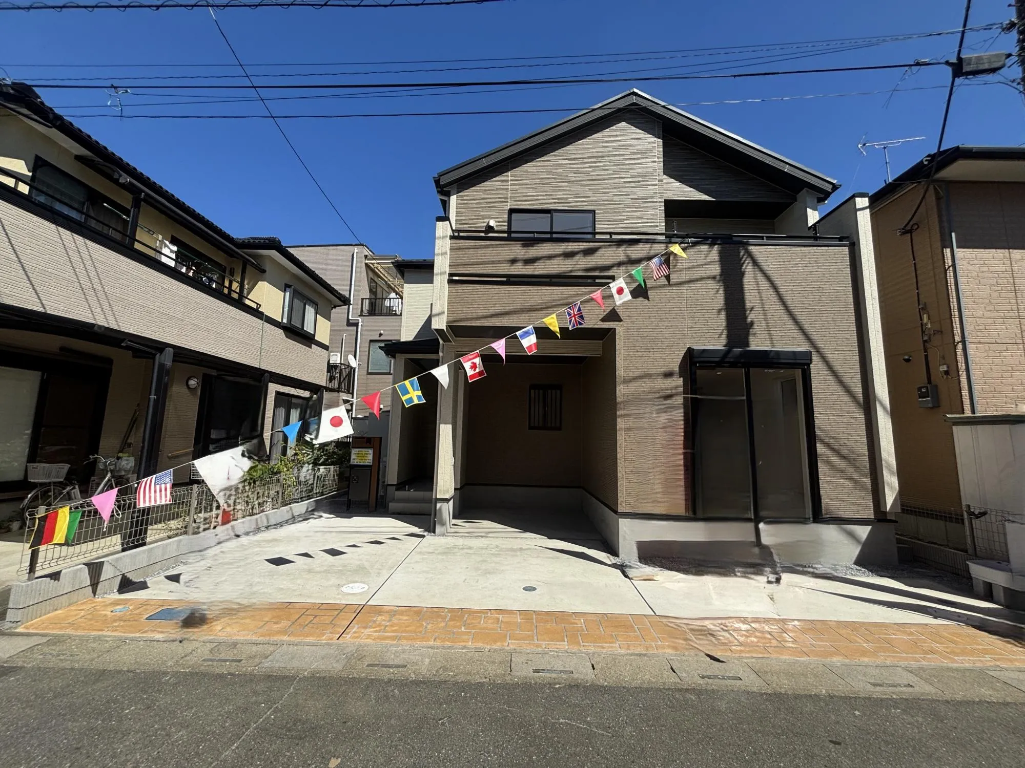 【外観】堂々とした佇まいが目を引く住まいです♪